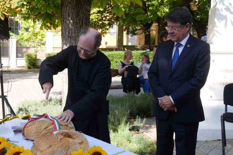Augusztus 20. – önkormányzati ünnepség a Templom téren