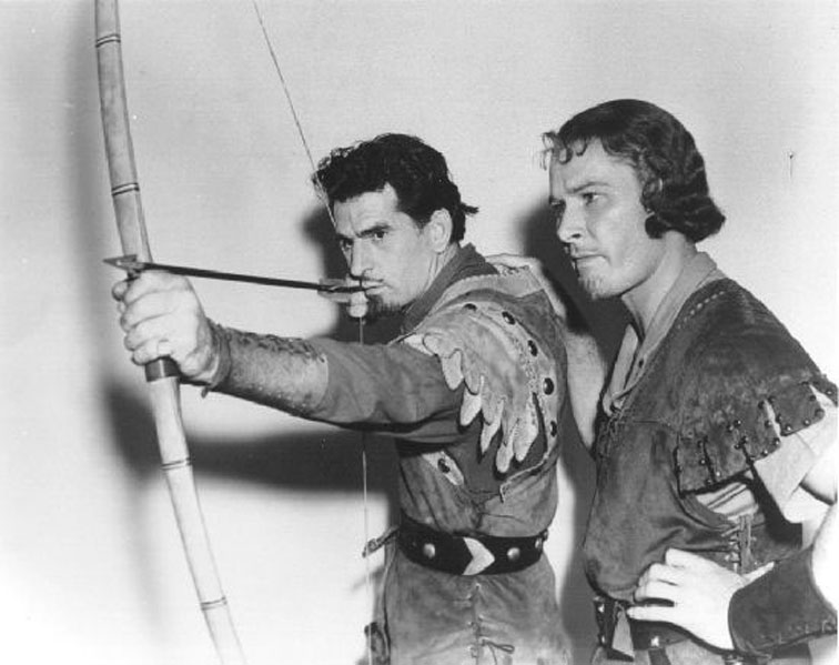 A Fehér Farkas Törökbálinton - Íjtípusok és legendás íjászok I. - Errol Flynnt Howard Hill edzi Robin Hood szerepére