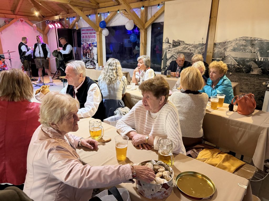 Hagyomány, közösség és jókedv - ilyen volt a VIII. Budaörsi Oktoberfest